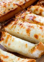 Easy-Cheesy-Garlic-Bread.jpg