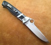 Spyderco-Vallotton2.jpg